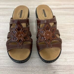 Clark’s Delana Venna Brown Leather Slip On Sandals